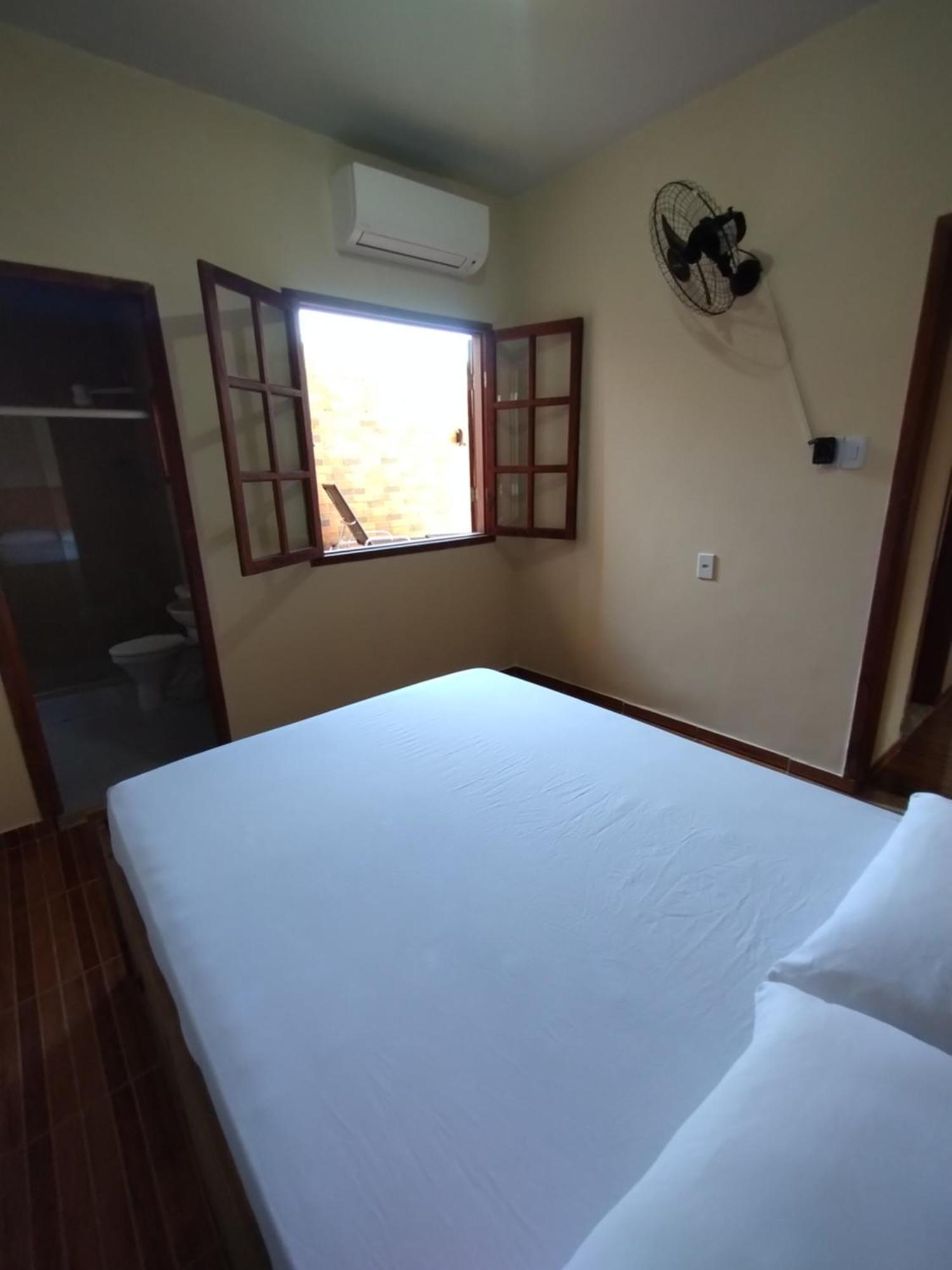 Vila Casa Amarela Da Prainha De Mambucaba - 6 Pessoas Araquari Exteriér fotografie